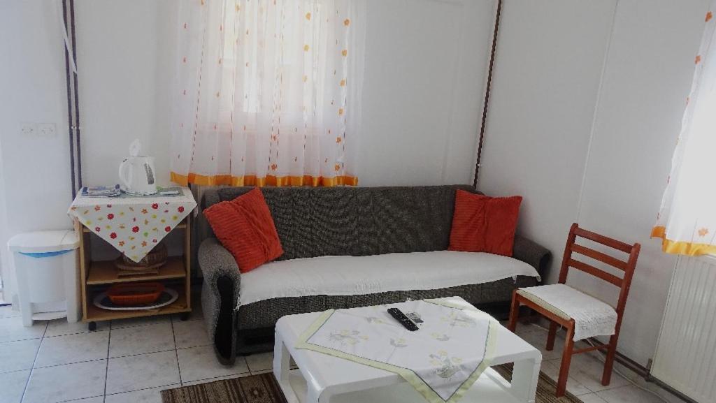 Studio Apartman I Mali Apartman 维尔 外观 照片