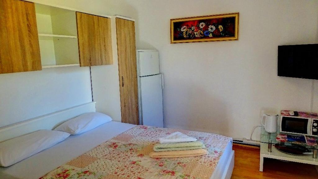 Studio Apartman I Mali Apartman 维尔 外观 照片