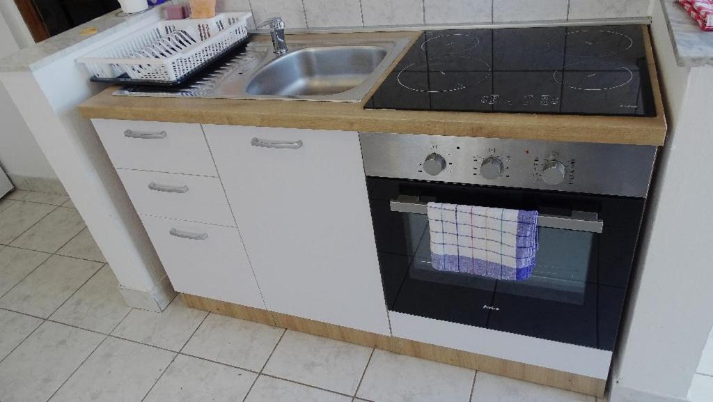 Studio Apartman I Mali Apartman 维尔 外观 照片